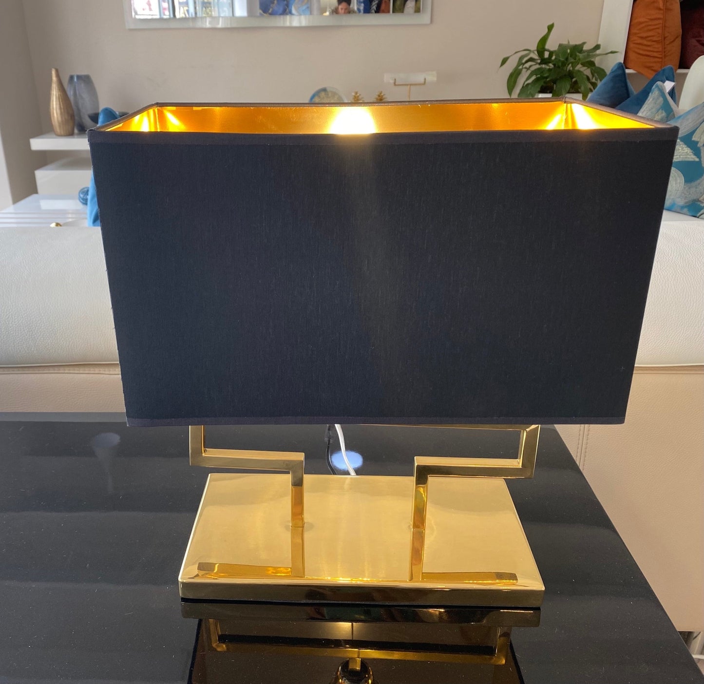 Black and gold table lamp