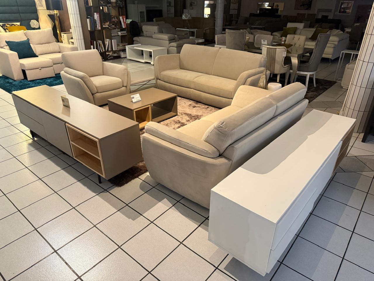 3+2+1 seater sofa set in luxury fabric