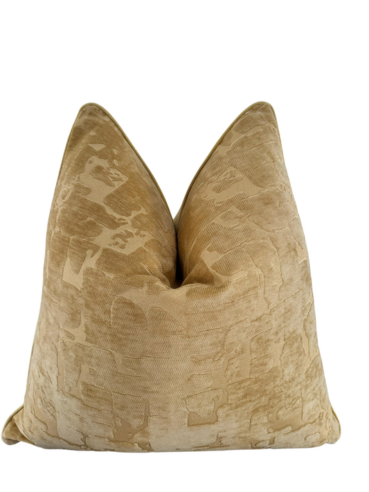 size 60x60 in luxurious amber fabric